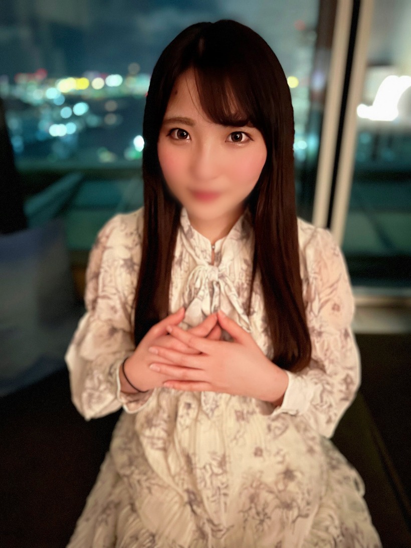 FC2PPV-3037413 【完全顔出し】【天真爛漫娘の初中出し_】純粋無垢な不思議ちゃんをホテル2に